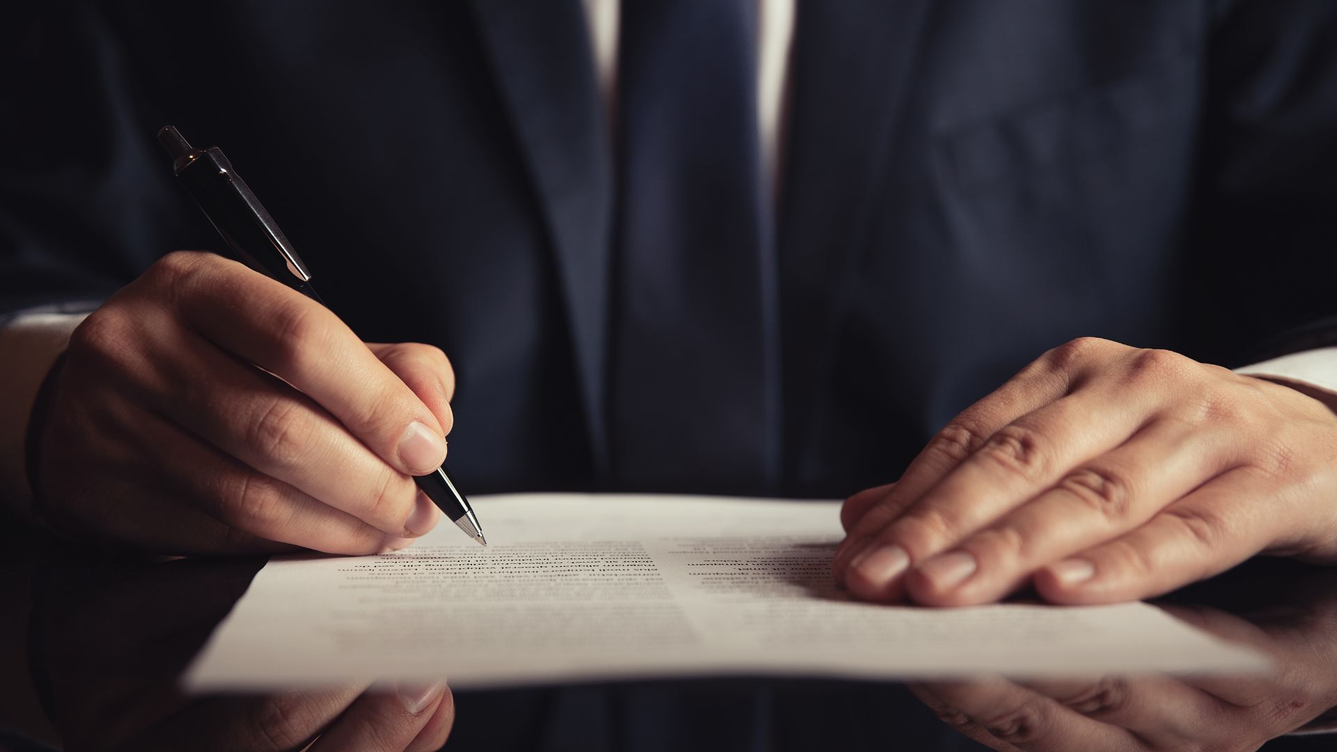 How Commercial Vehicle Accident Lawyers in San Antonio Help Maximize Injury Claims For You