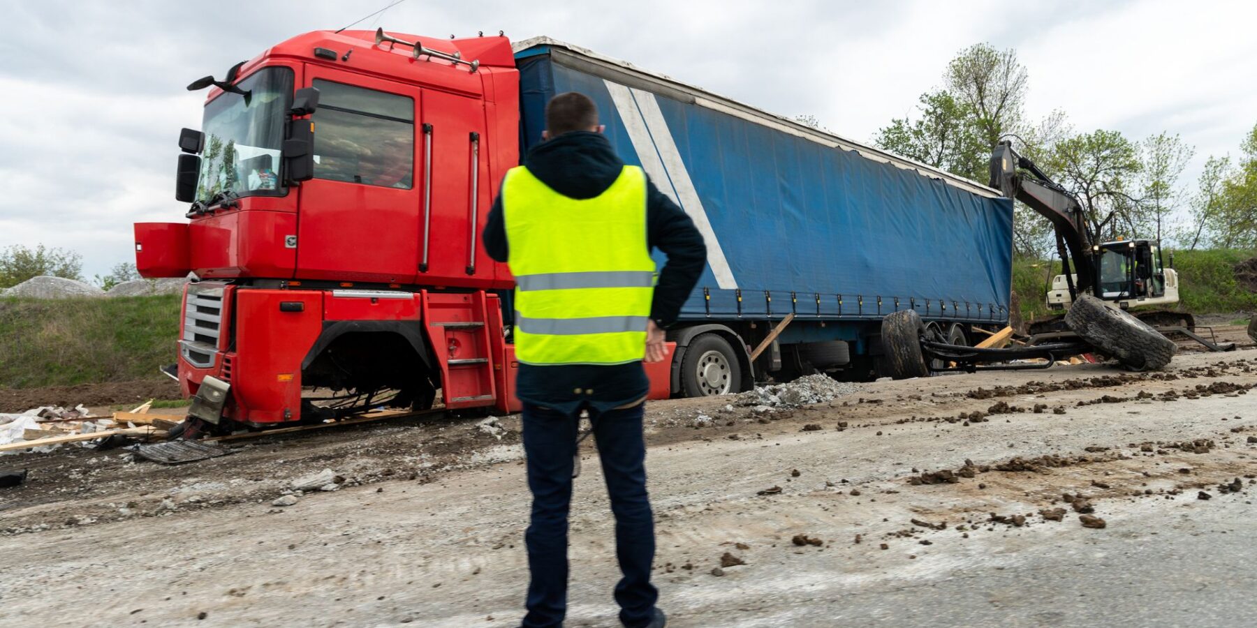 Truck Accident Lawyers in Universal City at Lopez Law Firm