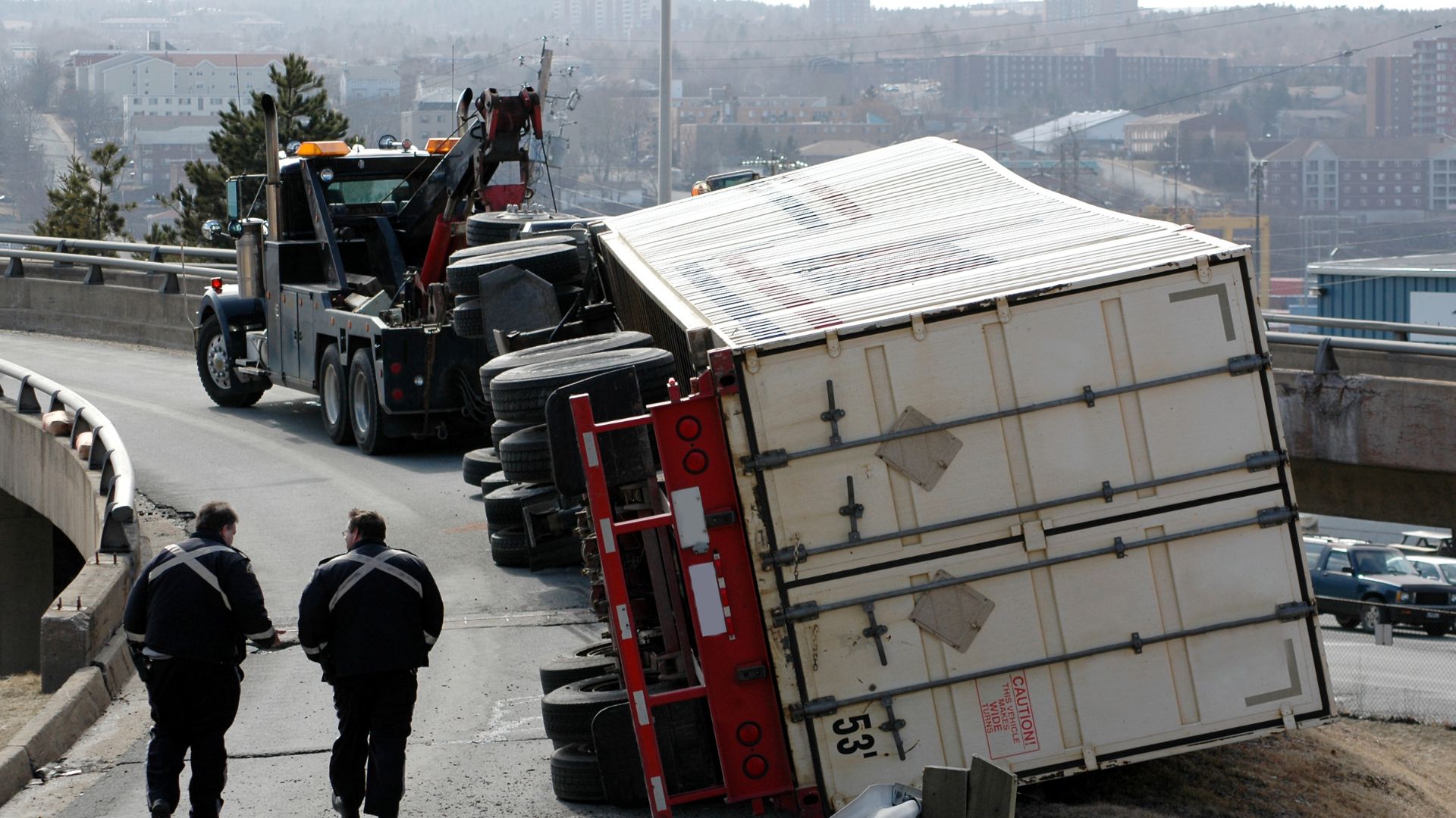 What To Do First After A Truck Accident In San Antonio