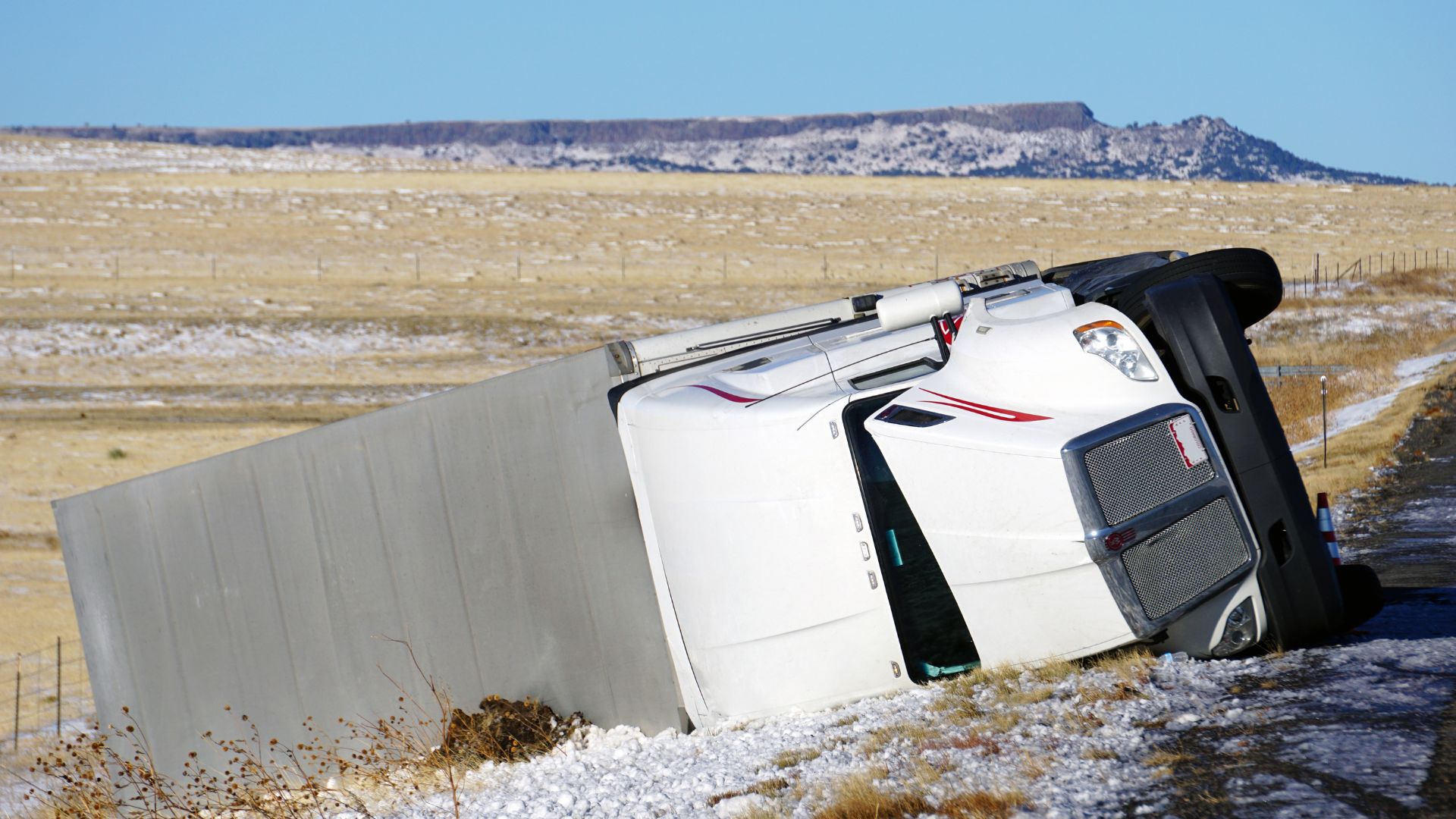 What Types of Cases Do Truck Accident Attorneys in Universal City Handle